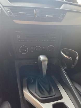 BMW-X1-2011
