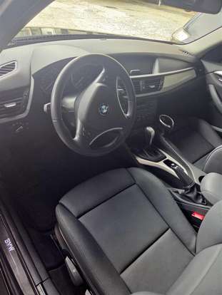 BMW-X1-2011