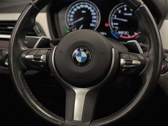 BMW-X1-2.0 16V TURBO ACTIVEFLEX SDRIVE20I X-LINE 4P AUTOMÁTICO BMW-X1-2022