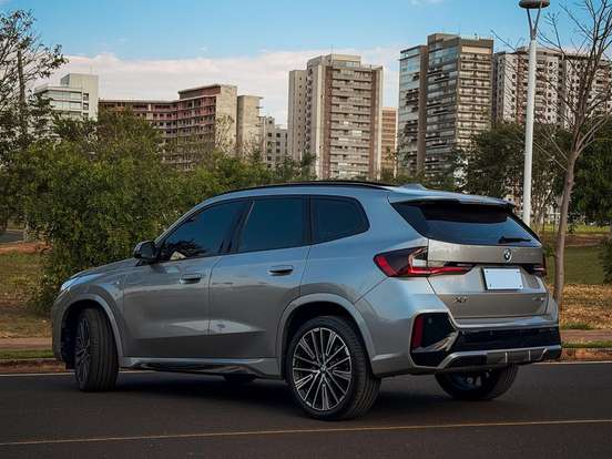 BMW-X1-2.0 16V TURBO GASOLINA SDRIVE20I M SPORT STEPTRONIC BMW-X1-2024