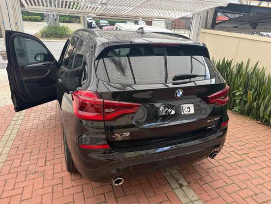 BMW-X3-2021