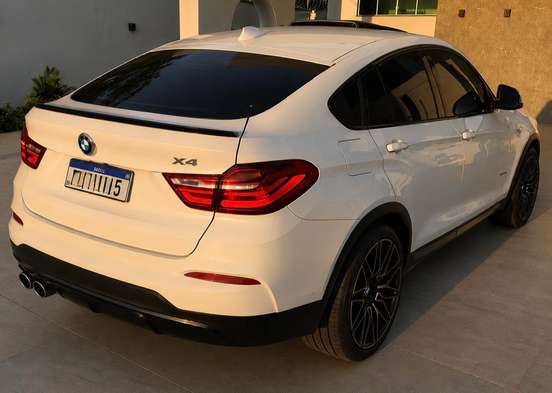 BMW-X4-2015