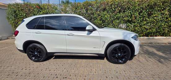 BMW-X5-2014