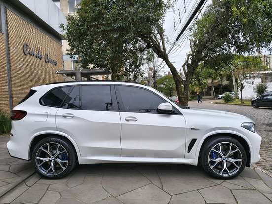 BMW-X5-3.0 I6 TURBO HÍBRIDO XDRIVE45E M SPORT AUTOMÁTICO BMW-X5-2021