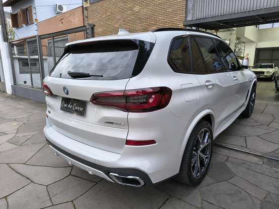 BMW-X5-3.0 I6 TURBO HÍBRIDO XDRIVE45E M SPORT AUTOMÁTICO BMW-X5-2021