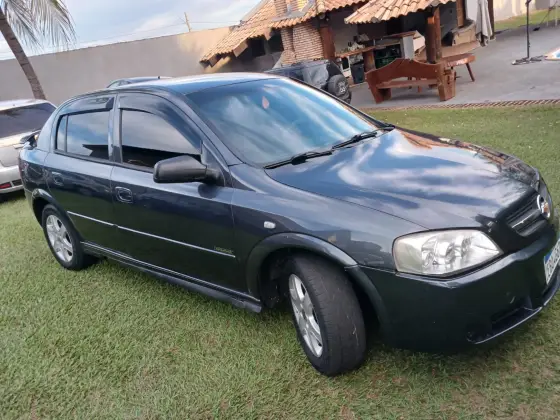 CHEVROLET ASTRA 2.0 MPFI ADVANTAGE 8V FLEX 4P MANUAL CHEVROLET ASTRA 2.0 MPFI ADVANTAGE 8V FLEX 4P MANUAL