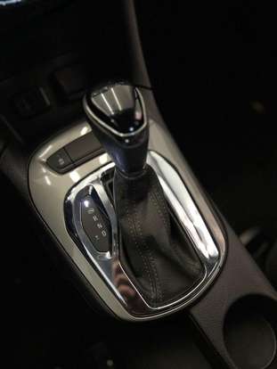 CHEVROLET-CRUZE-2019