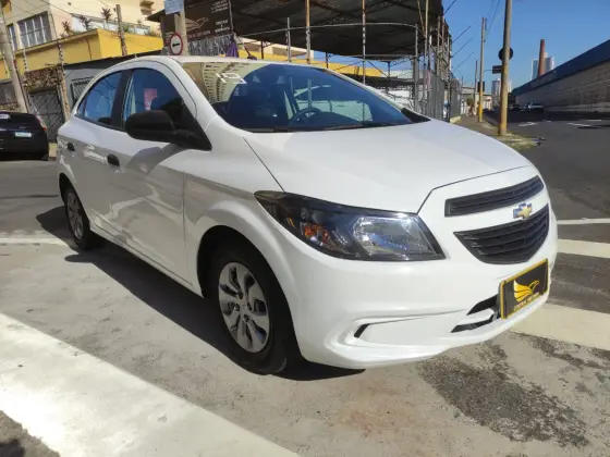 CHEVROLET ONIX 1.0 MPFI JOY 8V FLEX 4P MANUAL