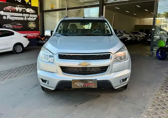 CHEVROLET S10 2.8 LT 4X4 CD 16V TURBO DIESEL 4P MANUAL CHEVROLET S10 2.8 LT 4X4 CD 16V TURBO DIESEL 4P MANUAL
