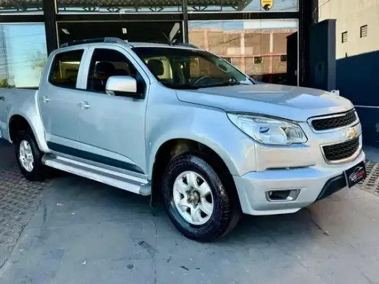 CHEVROLET-S10-2.8 LT 4X4 CD 16V TURBO DIESEL 4P MANUAL CHEVROLET-S10-2013
