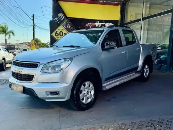 CHEVROLET-S10-2.8 LT 4X4 CD 16V TURBO DIESEL 4P MANUAL CHEVROLET-S10-2013