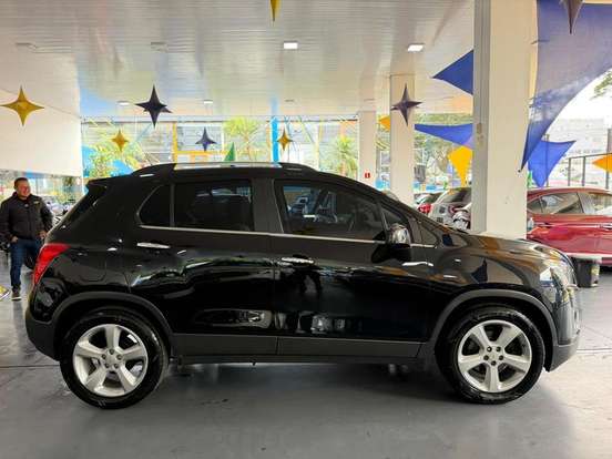 CHEVROLET-TRACKER-2014