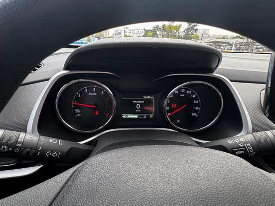 CHEVROLET-TRACKER-2020