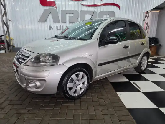 CITROËN C3 1.4 I GLX 8V FLEX 4P MANUAL CITROËN C3 1.4 I GLX 8V FLEX 4P MANUAL
