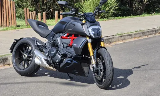 DUCATI DIAVEL 1260 S DUCATI DIAVEL 1260 S