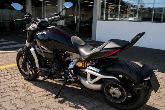 DUCATI-XDIAVEL S-2021