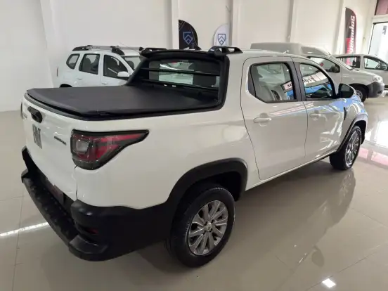 FIAT-STRADA-2023