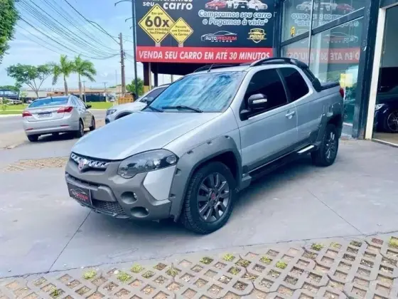 FIAT STRADA 1.8 MPI ADVENTURE CD 16V FLEX 3P MANUAL