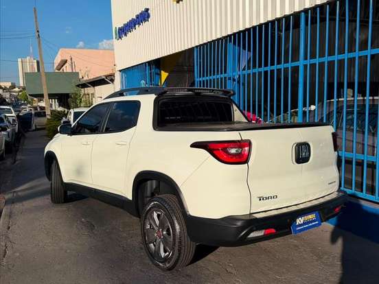 FIAT-TORO-1.8 16V EVO FLEX FREEDOM AT6 FIAT-TORO-2020