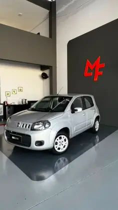 FIAT UNO 1.0 EVO VIVACE 8V FLEX 4P MANUAL FIAT UNO 1.0 EVO VIVACE 8V FLEX 4P MANUAL