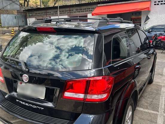 FIAT-FREEMONT-2.4 PRECISION 16V GASOLINA 4P AUTOMÁTICO FIAT-FREEMONT-2012