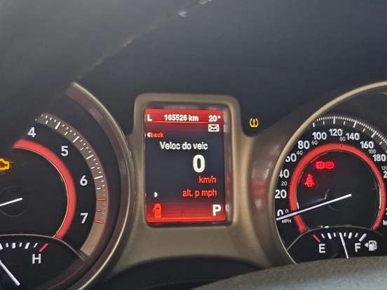 FIAT-FREEMONT-2.4 PRECISION 16V GASOLINA 4P AUTOMÁTICO FIAT-FREEMONT-2013