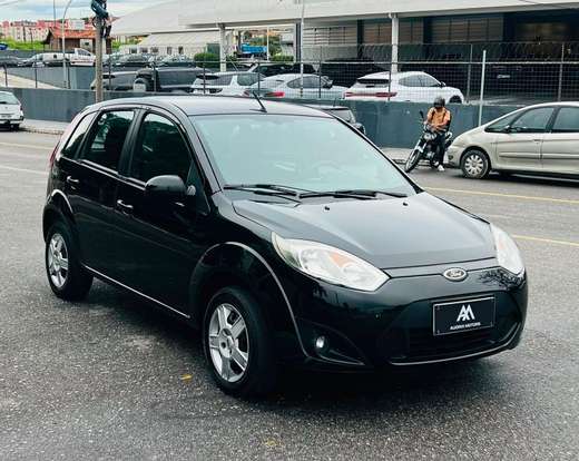 FORD-FIESTA-2012