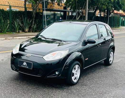 FORD-FIESTA-2012