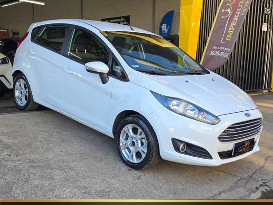 FORD FIESTA 1.6 SE HATCH 16V FLEX 4P POWERSHIFT