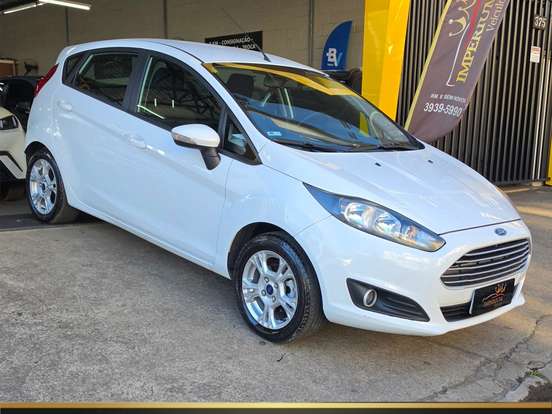 FORD-FIESTA-1.6 SE HATCH 16V FLEX 4P POWERSHIFT FORD-FIESTA-2015