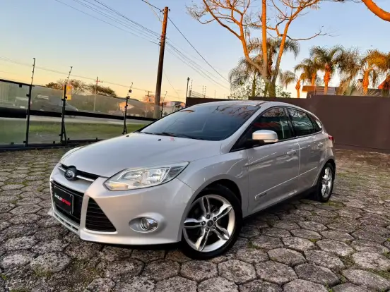 FORD-FOCUS-2.0 SE 16V FLEX 4P POWERSHIFT FORD-FOCUS-2013