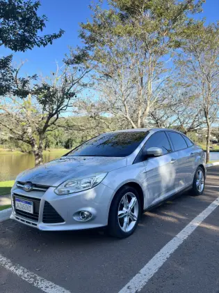 FORD FOCUS 2.0 SE SEDAN 16V FLEX 4P POWERSHIFT FORD FOCUS 2.0 SE SEDAN 16V FLEX 4P POWERSHIFT