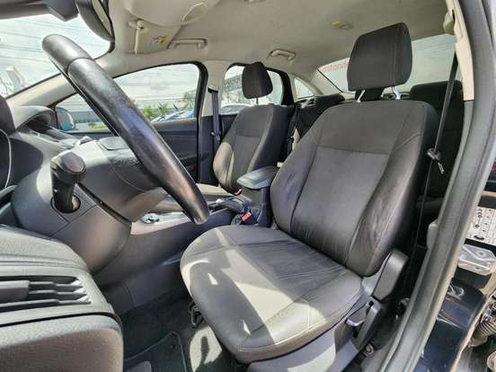FORD-FOCUS-2015