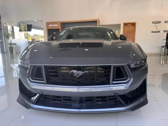 FORD-MUSTANG-2025