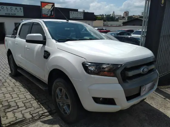 FORD RANGER 2.2 XLS 4X4 CD 16V DIESEL 4P AUTOMÁTICO