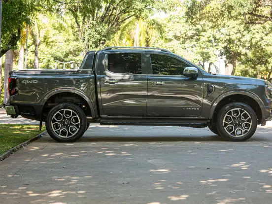 FORD-RANGER-3.0 V6 TURBO DIESEL CD LIMITED 4X4 AUTOMÁTICO FORD-RANGER-2025