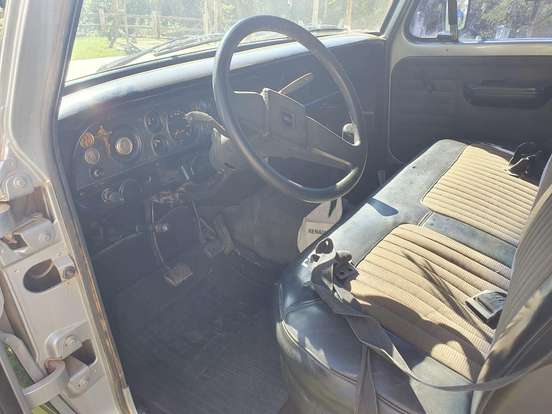 FORD-F-1000-1986