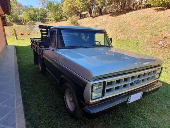 FORD-F-1000-1986