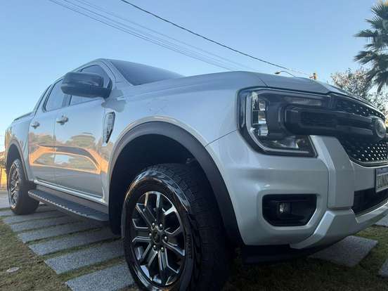 FORD-RANGER-2.0 TURBO DIESEL CD BLACK 4X2 AUTOMÁTICO FORD-RANGER-2025