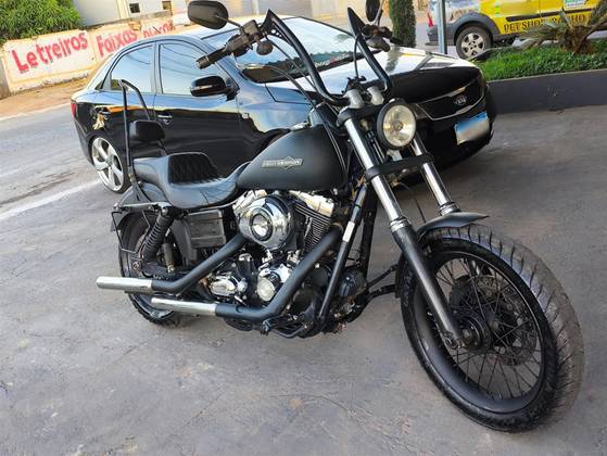 HARLEY-DAVIDSON DYNA SUPER GLIDE CUSTOM 