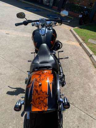 HARLEY-DAVIDSON-SOFTAIL BREAKOUT-2015