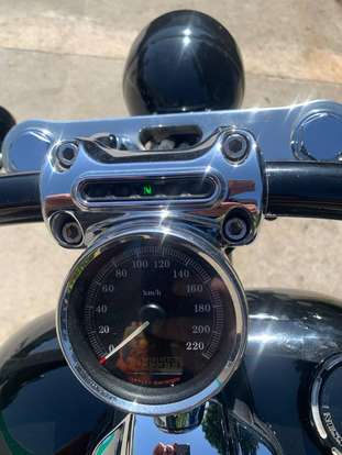 HARLEY-DAVIDSON-SOFTAIL BREAKOUT-2015