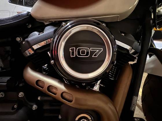 HARLEY-DAVIDSON SOFTAIL FAT BOB 107 