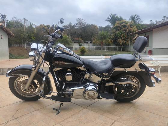 HARLEY-DAVIDSON SOFTAIL HERITAGE CLASSIC 