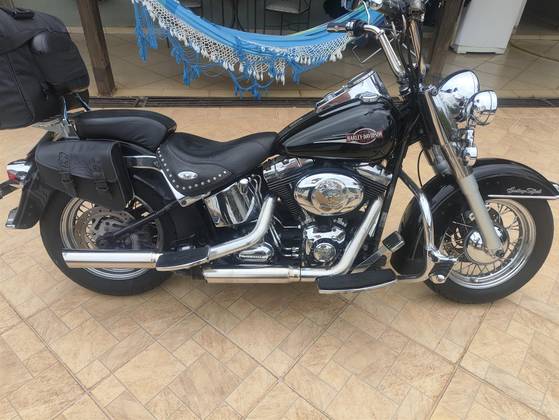 HARLEY-DAVIDSON SOFTAIL HERITAGE CLASSIC 