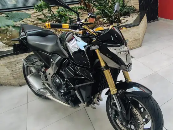 HONDA-CB 1000R HONDA-CB 1000R-2011