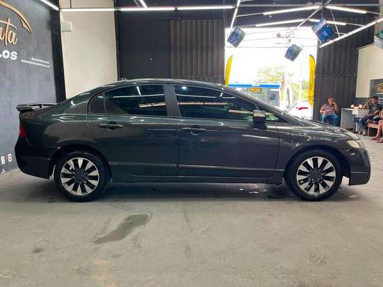HONDA-CIVIC-2010