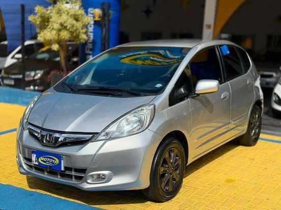 HONDA-FIT-2012