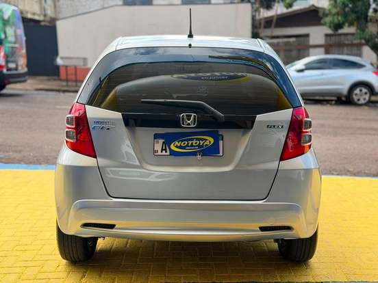 HONDA-FIT-2012