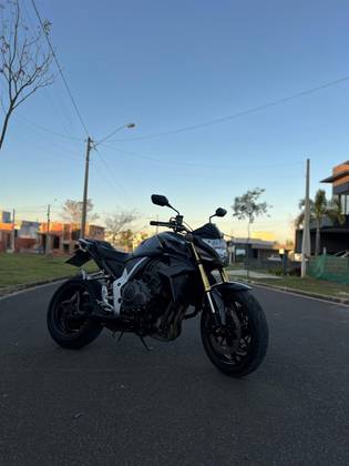 HONDA CB 1000R 